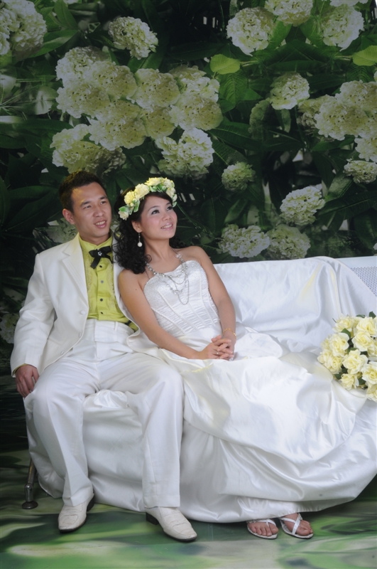 新涳氣サ古国  和他老婆